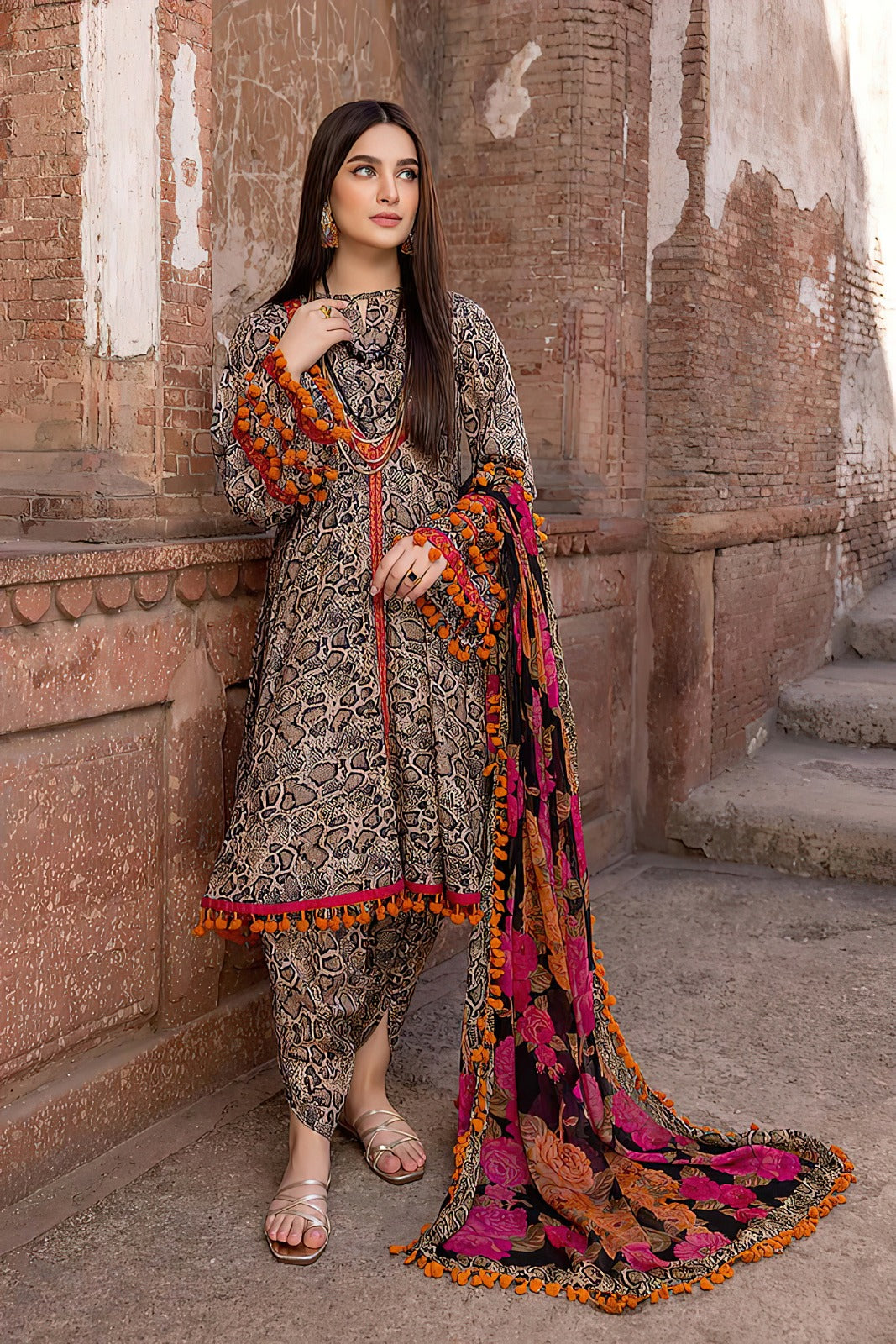 3PC Digital Printed Lawn Unstitched Suit BB022